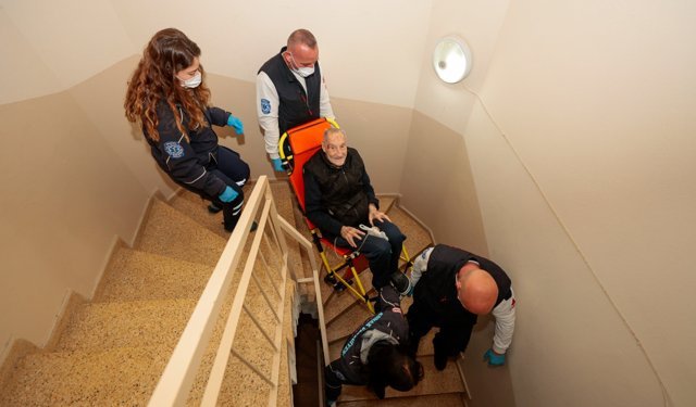 Konak'ın Hasta Nakil Hizmeti Yüzleri Güldürüyor