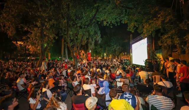 Bucalılar Milli Maçı Dev Ekranda İzleyecek