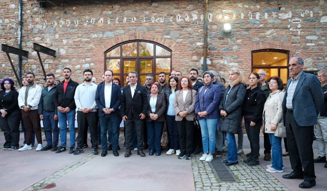 Efeler'in Kültür Yuvasının Vakıflar'a Devredilmesine Başkan Yetişkin'den Tepki