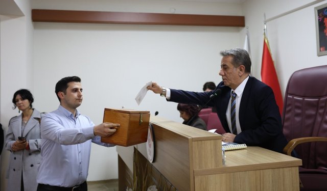 Efeler Belediyesi'nin 2025 Yılı Faaliyet Raporu Oy Birliğiyle Onaylandı