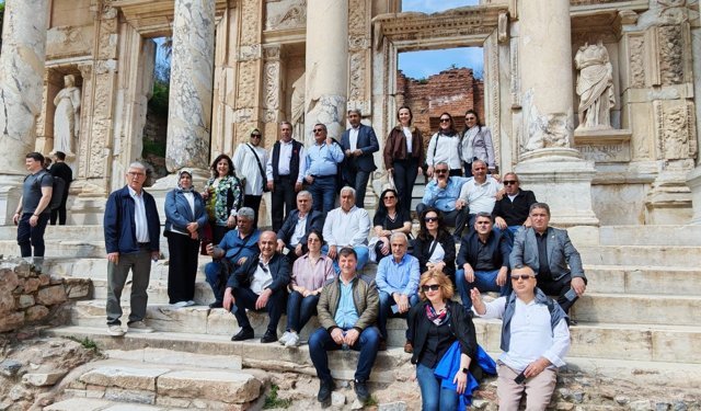 Bornova Muhtarlar Akademisi'nden Anlamlı Final