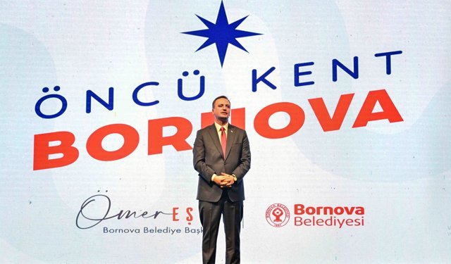 Bornova'da 2 Yılın Görkemli Tablosu