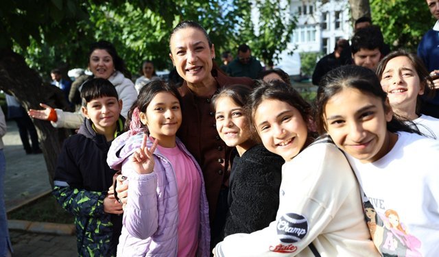 Efes Selçuk'ta Çocuklar 23 Nisan Şenliğinde Buluşacak