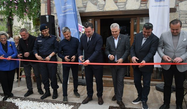 Kuşadası Caferli Mahallesi Yeni Muhtarlık Binasına Kavuştu