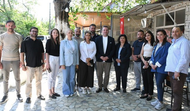 Kuşadası Belediye Başkan Vekili Demirtaş'tan Kırsal Mahallelere Ziyaret