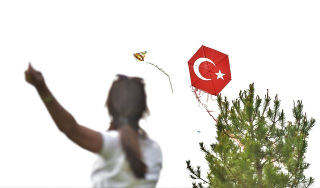 Bornova'da Gökyüzü Uçurtmalarla Şenlenecek