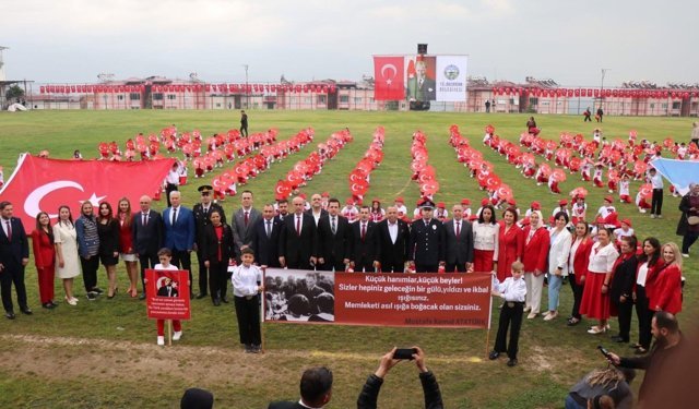 Bozdoğan'da 23 Nisan Yağmura Rağmen Coşkuyla Kutlandı