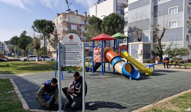 Efeler'de Parklar Yenileniyor, Yeşil Alanlar Nefes Alıyor