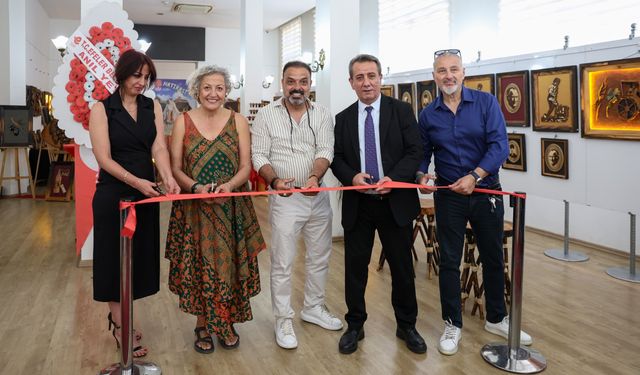 Efeler'de Ahşap Sanat Sergisi Açıldı
