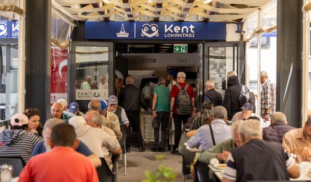 İzmir'de Kent Lokantaları'nda 19 Mayıs'a Özel Ücretsiz Yemek
