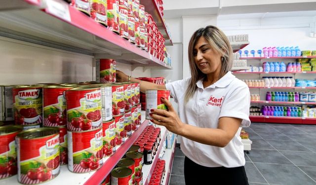 Bornova'da Kent Market Kartlarına 100 Kredi Yüklendi