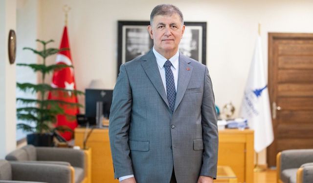 İzmir Büyükşehir Belediye Başkanı Cemil Tugay CHP'den İstifa Etti!