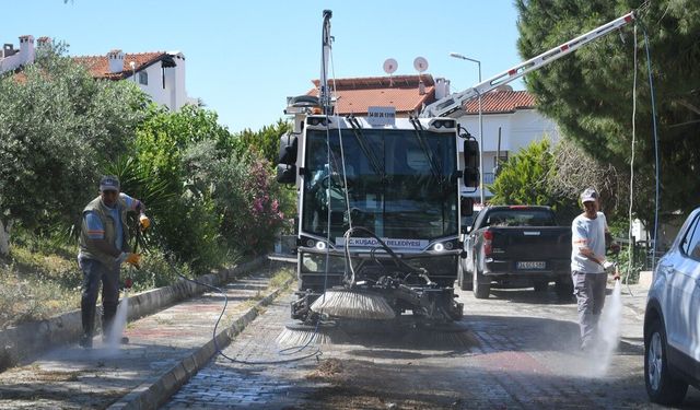 Kuşadası'nda 'Küçük Dev' Bucher Göreve Başladı