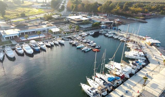 İzmir Marina'da Yaz Akşamları Müzikle Buluşuyor