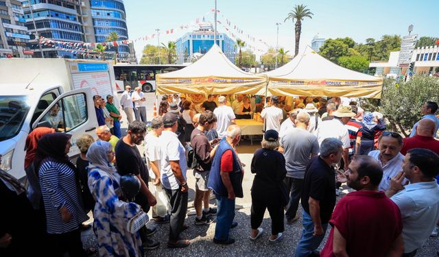 Başkan Mutlu'dan Konaklı Komşularına Aşure İkramı