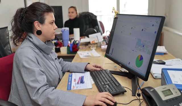 Konak'ta E-Ruhsat Dönemi Başladı