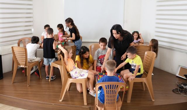 Efeler'in Çocukları Akıl Oyunlarıyla Geleceğe Hazırlanıyor