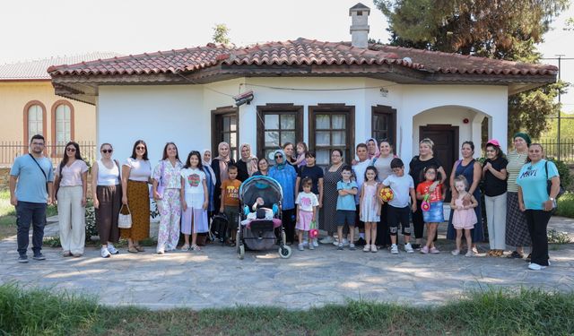 Efeler'in Özel Öğrencilerinden Anlamlı Ziyaret