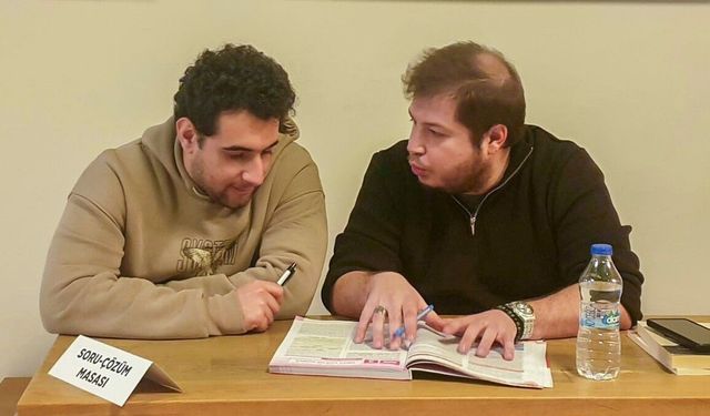Efeler'de LGS ve YKS'ye Hazırlanan Gençlere Ücretsiz Destek