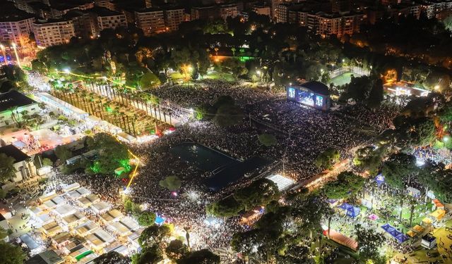 95. İEF'te Çim Konserleri Rüzgarı Esecek