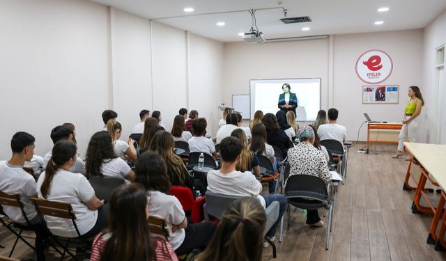 Efelerli Gençlere Sınav Yolculuğunda Güçlü Rehberlik Desteği
