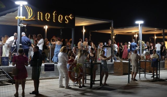 İzmir Marina'da Pop Klasikleri Gecesi