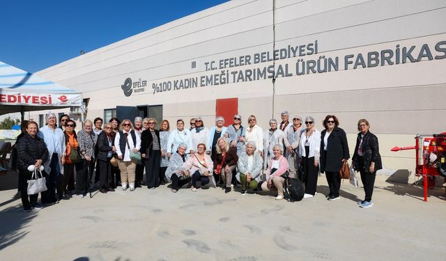Efeler'de Kadın Dayanışmasına Anlamlı Buluşma