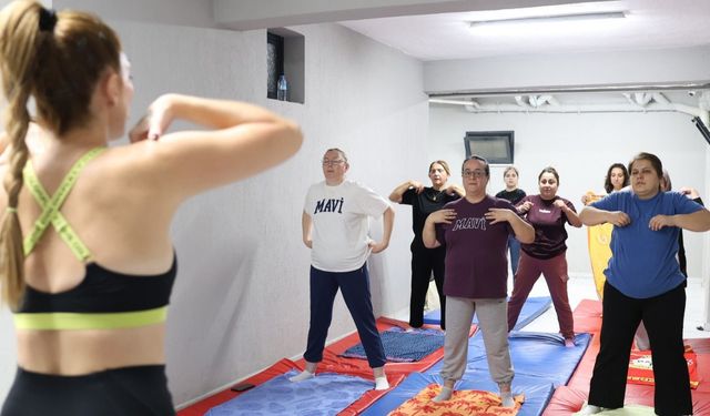 Efeler'de Otizmli Bireylere ve Ailelerine Çok Yönlü Destek