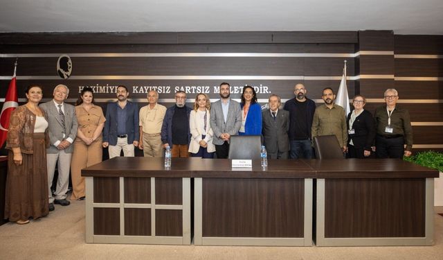 Narlıdere 3. Yaş Üniversitesi'nde İlk Ders Zili Çaldı