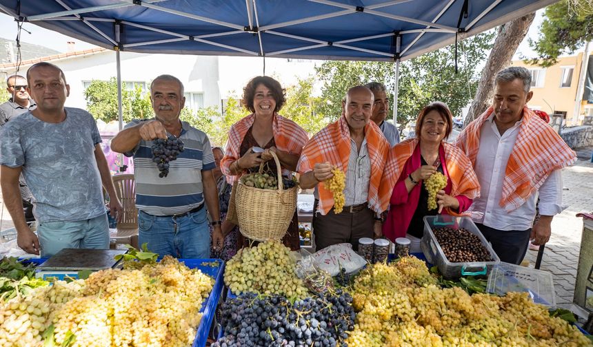 Karaburun'da Üzüm Şenliği Coşkusu