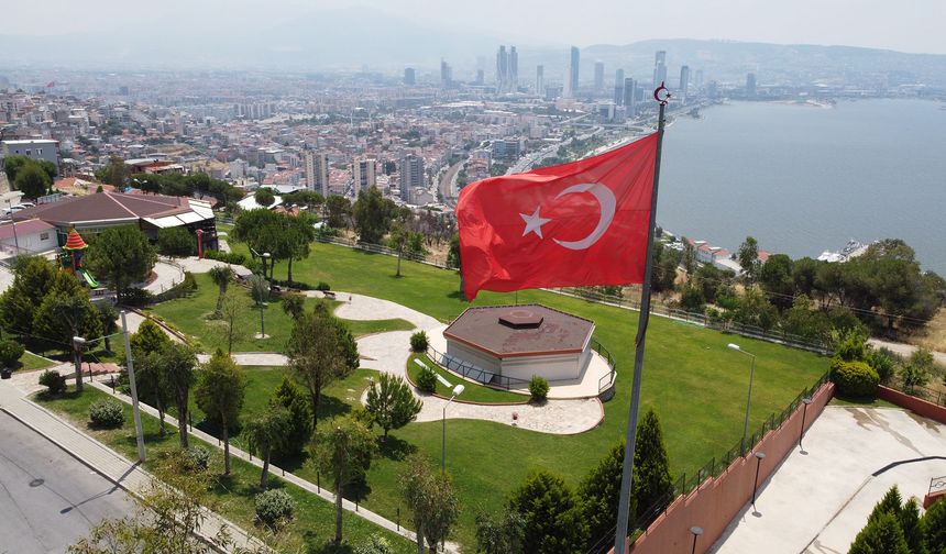 Başkan Sandal'dan Kitap Kafe ve Etüt Merkezi Müjdesi