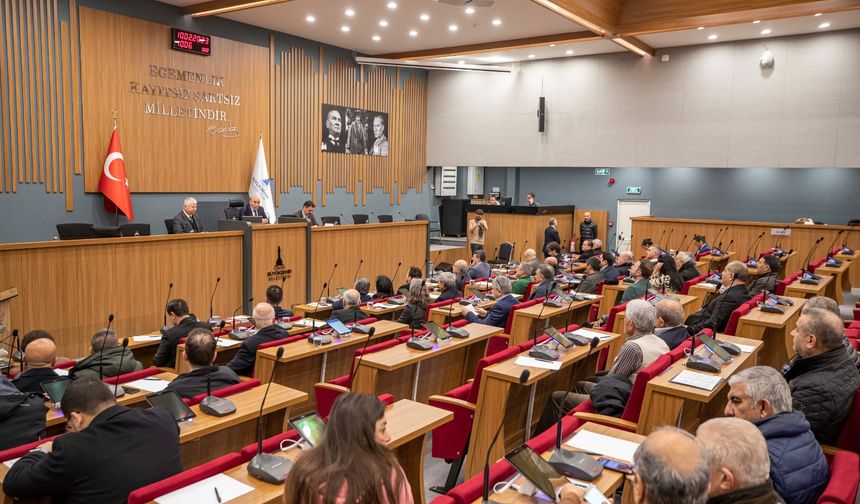 Başkan Soyer'den Depremzedeler İçin 'Güç Birliği' Çağrısı