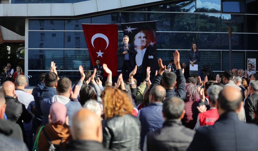 Bayraklı'da Çalışanlara Maaş ve İkramiye Müjdesi