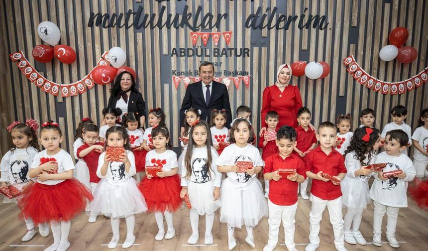 Konaklı Miniklerden 23 Nisan Kutlaması