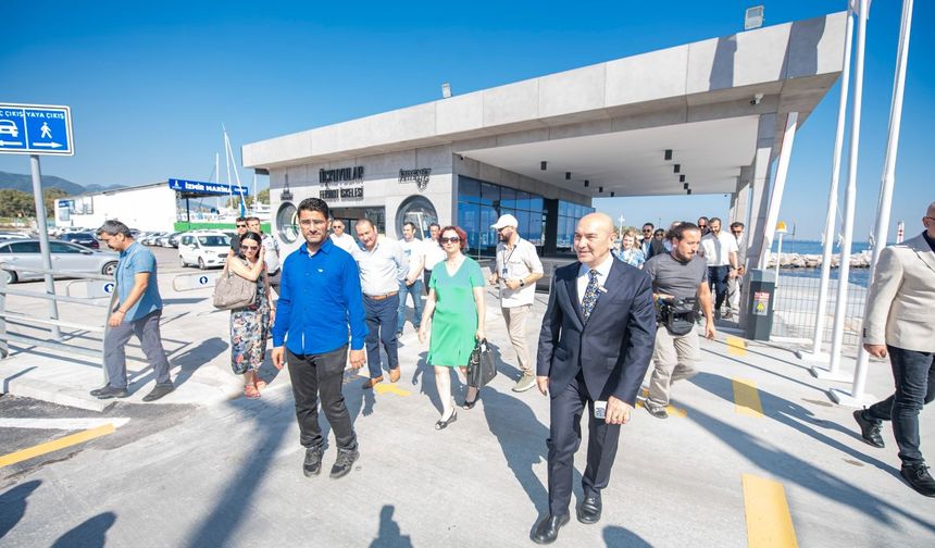 Soyer Yenilenen Üçkuyular Feribot İskelesi'ni İnceledi