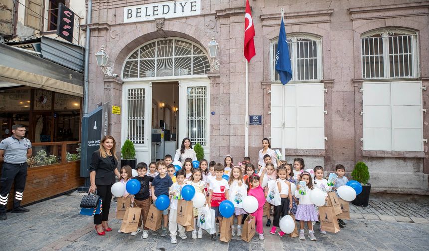 Başkan Soyer Dünya Süt Günü'nde Minikleri Ağırladı