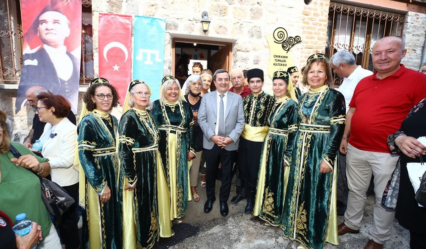 İzmir Kırım Türkleri 'Evlerine' Kavuştu