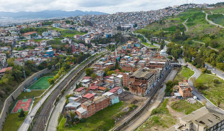 İzmir'in EXPO Alanında Yıkımlar Başladı