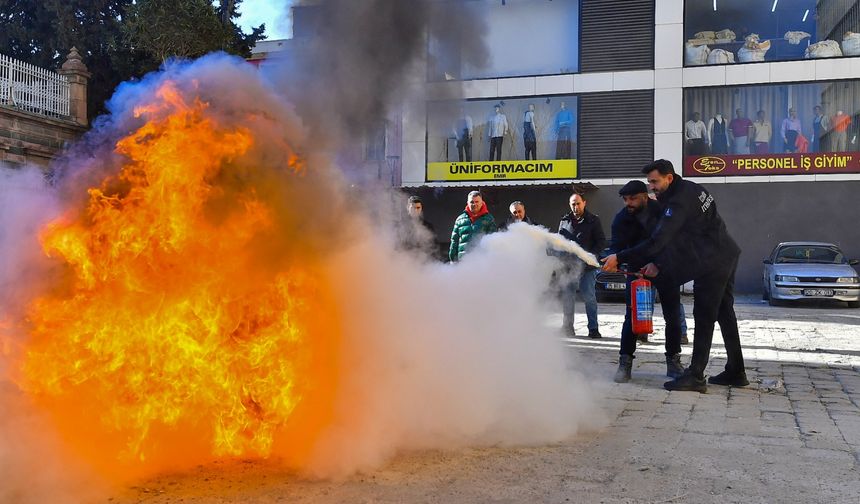 Kemeraltı Esnafına Yangın Eğitimi