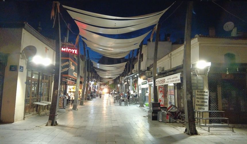 Bornova Büyük Çarşı Yenilenecek