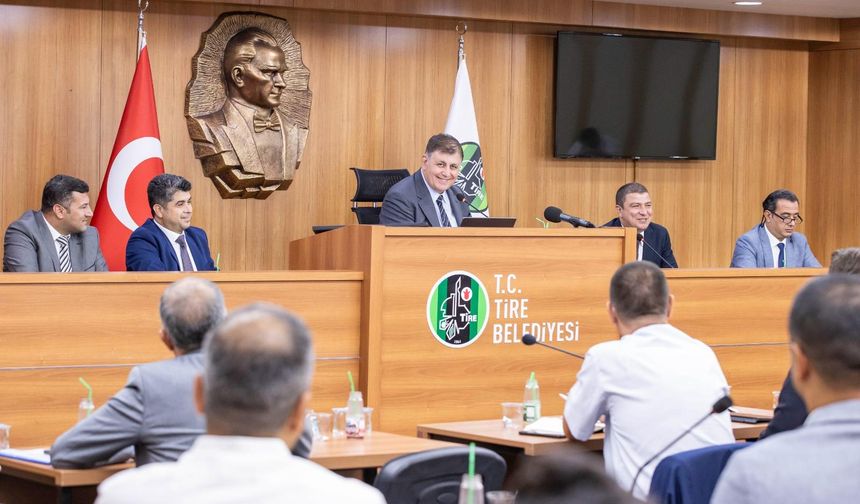 Tugay: "Önceliğimiz Temel Belediyecilik Hizmetleri Olmalı"