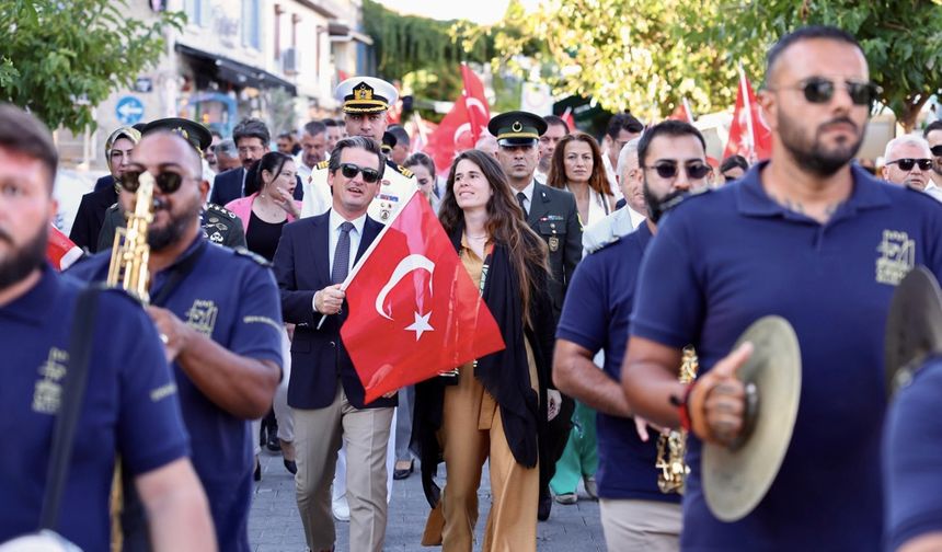 Alaçatı'nın Kurtuluşu'nun 102. Yılı Coşkuyla Kutlandı