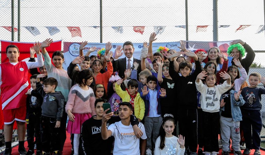 Bayraklı'da Çocuklar Mahalle Şenliğinde Buluştu