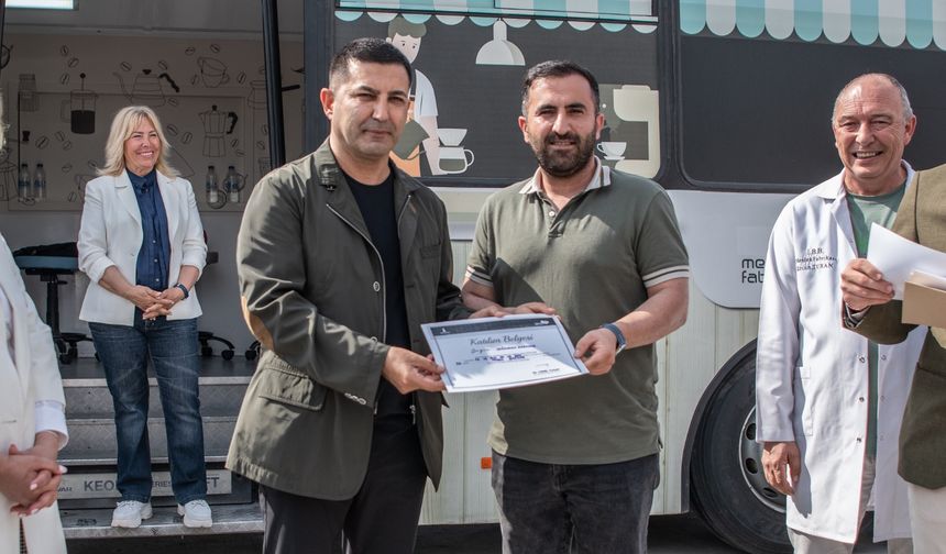 Kuşadalı Gençler Mobil Barista Otobüsü ile Mesleki Beceri Kazandı