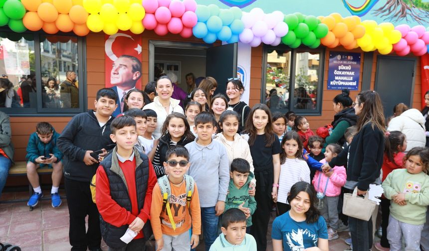 Efes Selçuk'ta Çocuklar ve Aileler Yalnız Değil