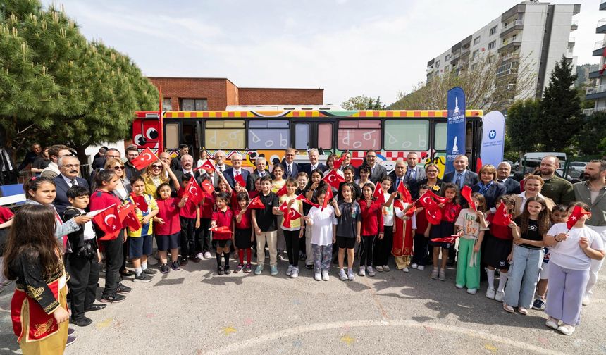 Dobidob Eğitim Otobüsü İzmir'de Yola Çıkıyor
