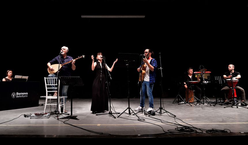 Nazım Hikmet Bornova'da Şiirleriyle Anıldı