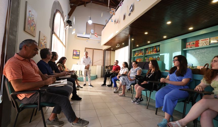 Büyükşehir'in Yazarlık Atölyesi İlk Meyvesini Verdi