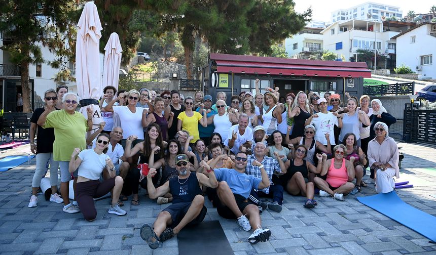 Kuşadası'nda Ücretsiz Pilates Dersleri Başladı
