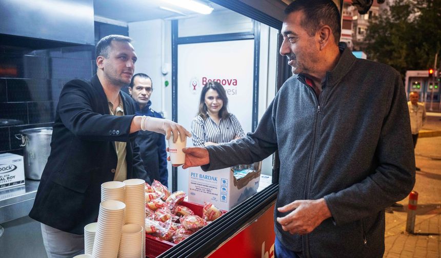 Bornova'da Soğuk Sabahlar Sıcak Çorbayla Isınıyor